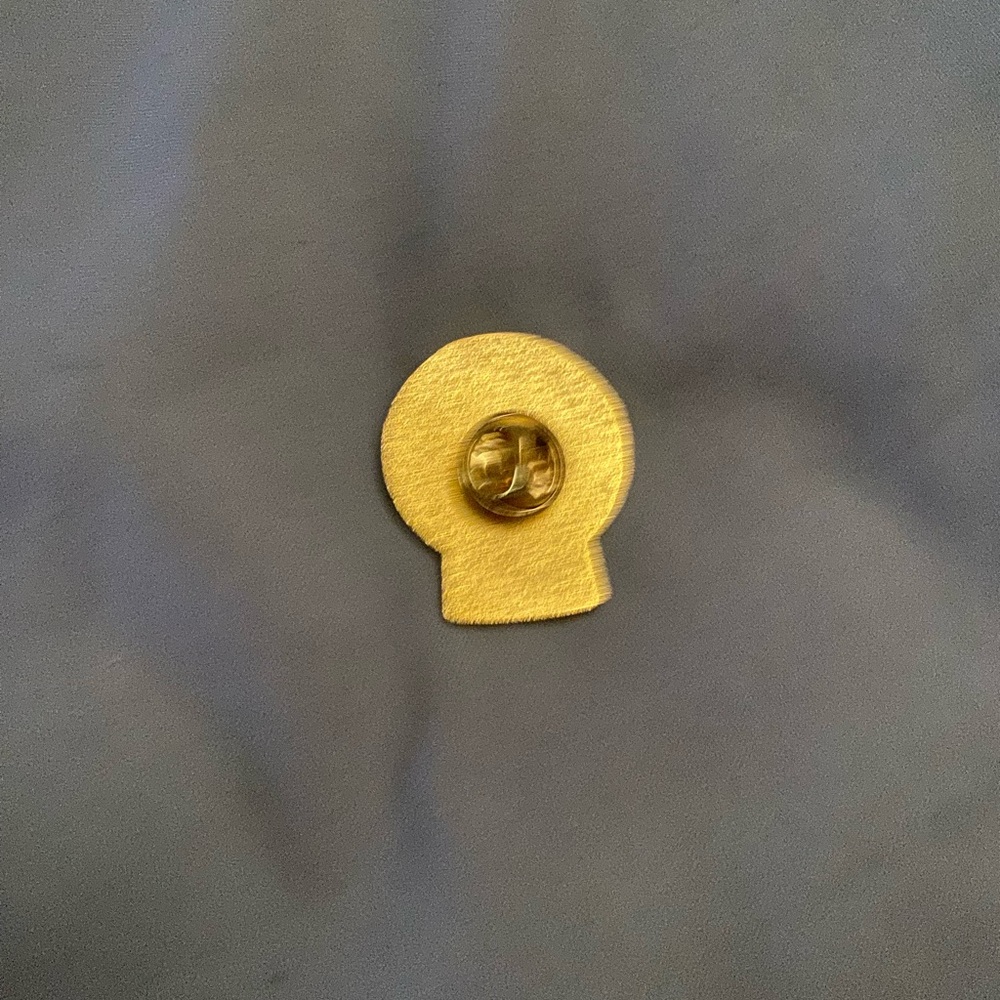 FIRST OFFER GETS IT Disney Castle Inspired Pin - Picture 3 of 4